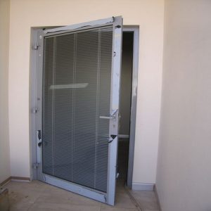 ابواب المنيوم المنيوم الكويت – فني المنيوم - احمد باكستاني 99619260 - المنيوم - شتر - تركيب مطابخ - فني شتر - تركيب شتر - تصليح شتر - تصليح مطبخ - معلم المنيوم - فني المنيوم بالكويت